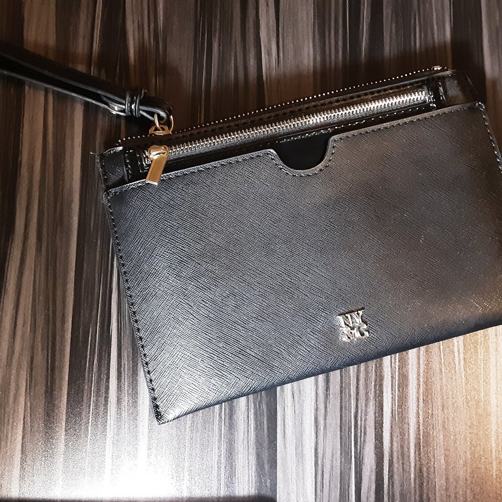 NY&C wristlet/clutch